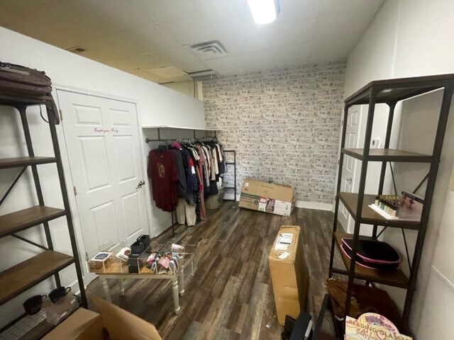 More Photos Of 112-118 Pointe South Dr, Randleman Storefront For Lease