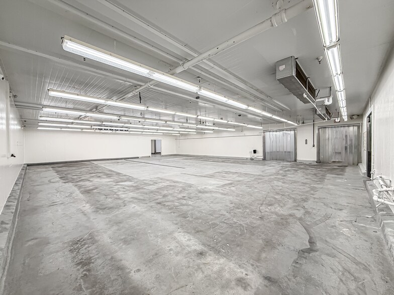 More Photos Of 2021 1st St, San Fernando Food Processing For Sale