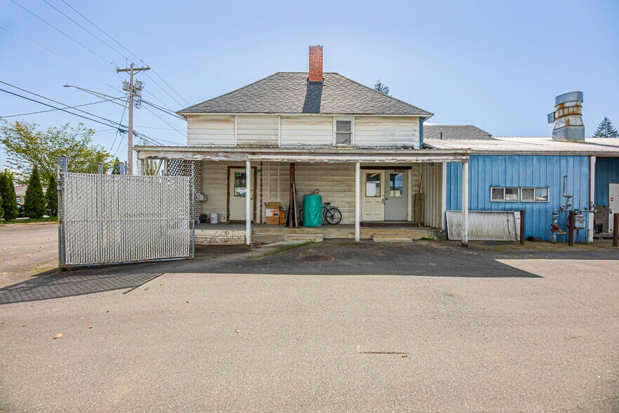 More Photos Of 1063 Beach Ave, Marysville Warehouse For Sale