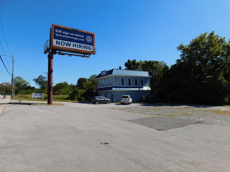 More Photos Of , Chattanooga Unknown For Sale