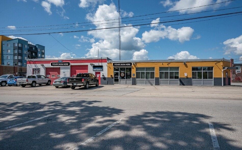 Primary Photo Of 31 Auburn St, Manchester Service For Sale