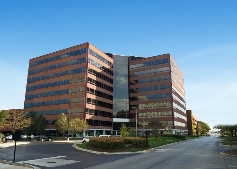 Primary Photo Of 10255 W Higgins Rd, Rosemont Office For Sale
