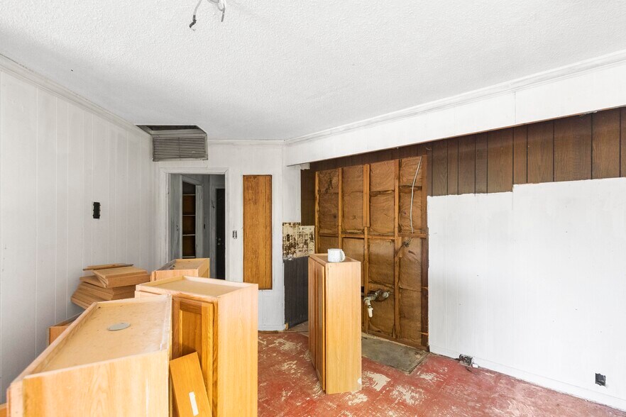 More Photos Of 1010 N Eufaula Ave, Eufaula Hotel For Sale