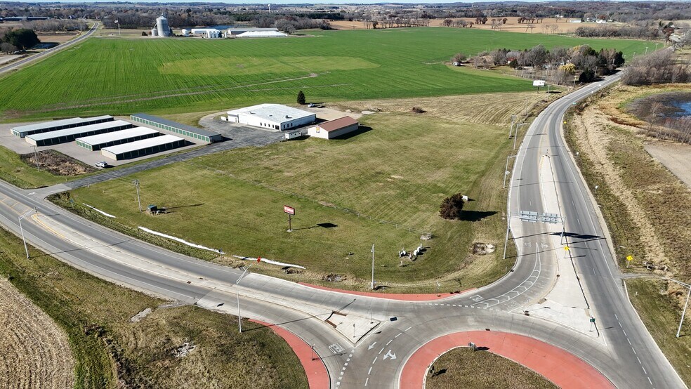 More Photos Of 4414 State Road 92, Brooklyn Industrial For Lease