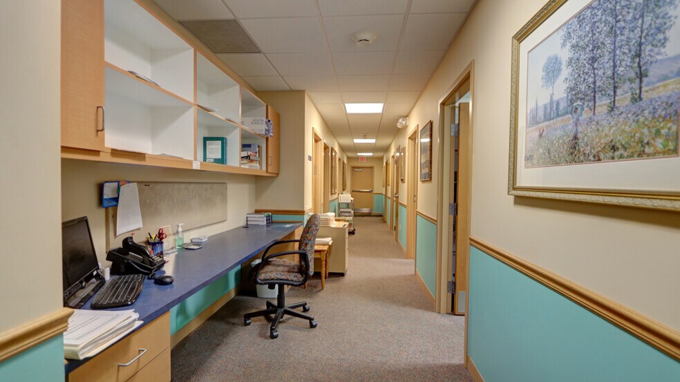 More Photos Of 399 Grant Ave, Auburn Medical For Sale