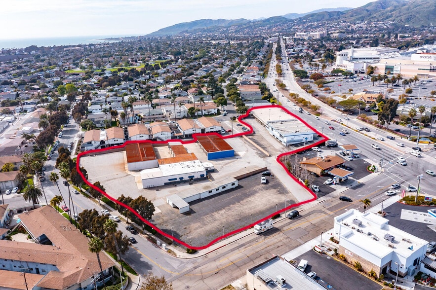More Photos Of 3440 E Main St, Ventura Auto Dealership For Sale