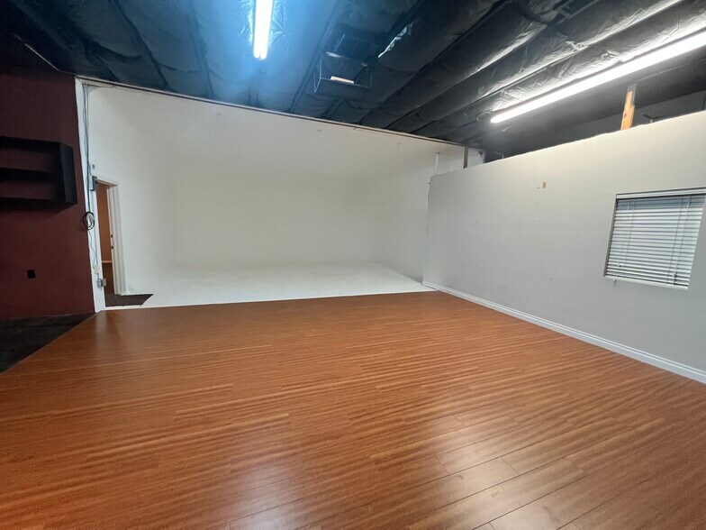 More Photos Of 709-711 Mission Ave, Oceanside Storefront For Lease