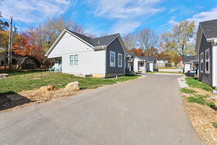 More Photos Of 601 Hillcrest St, Pleasant Hill Apartments For Sale