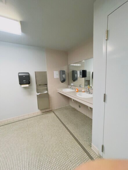 More Photos Of 4062 E Industry Dr, Sierra Vista Warehouse For Lease