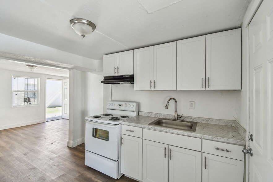 More Photos Of 1330-1334 Barnett St, Jacksonville Apartments For Sale