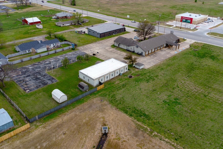 More Photos Of 2833 W Main St, Jenks Religious Facility For Sale