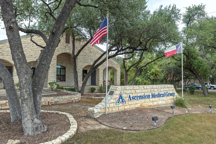 More Photos Of 3721 Williams Dr, Georgetown Medical For Lease