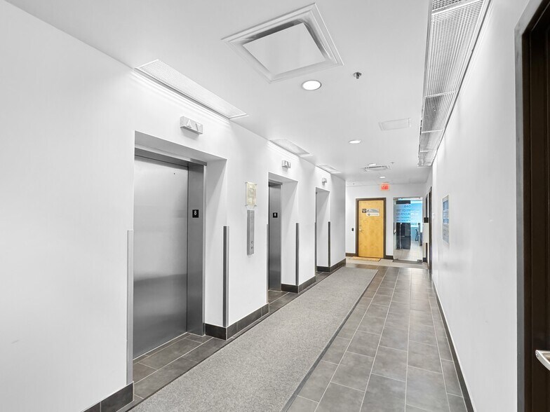 More Photos Of 396 11th Ave SW, Calgary Office For Sale
