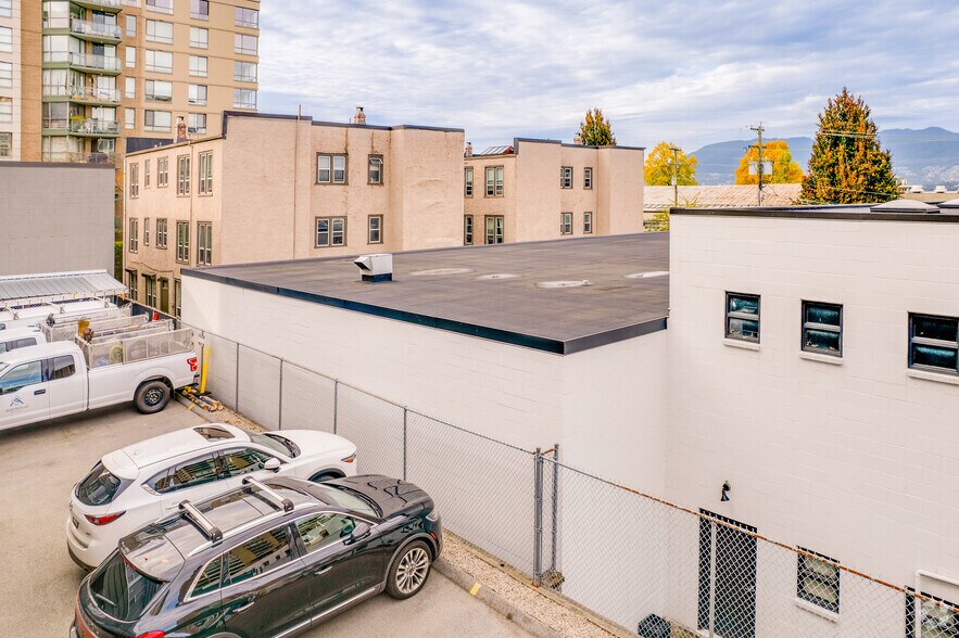 More Photos Of 1648 W 6th Ave, Vancouver Warehouse For Lease