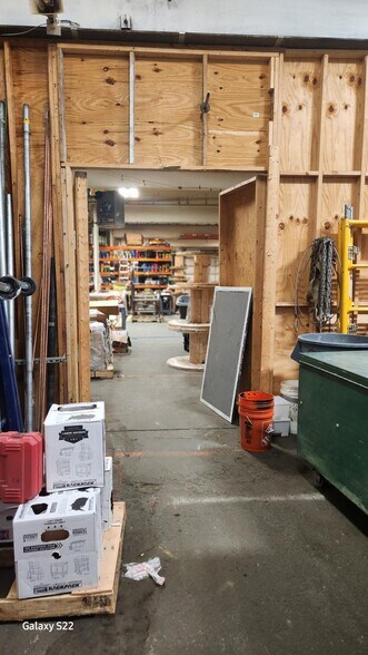 More Photos Of 2437 3rd Ave, Watervliet Warehouse For Sale