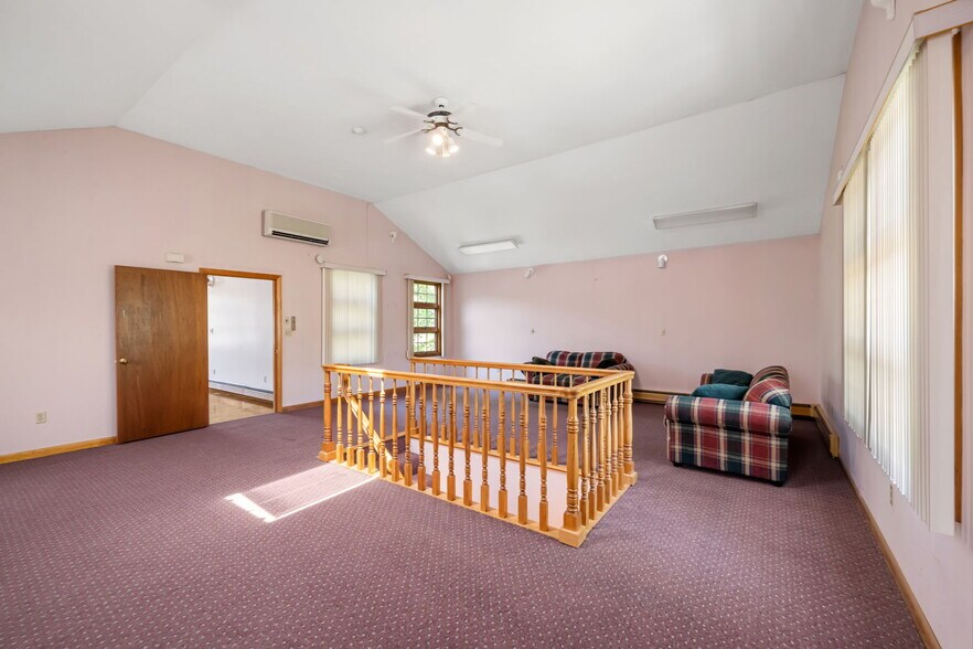 More Photos Of 275 W Main St, Norton Office Residential For Sale