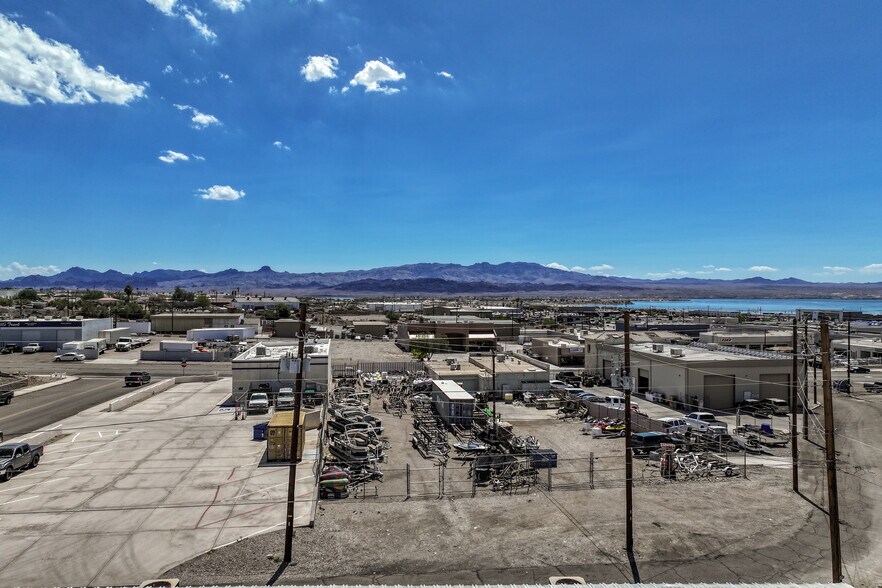 More Photos Of 1851 Commander Dr, Lake Havasu City Freestanding For Lease