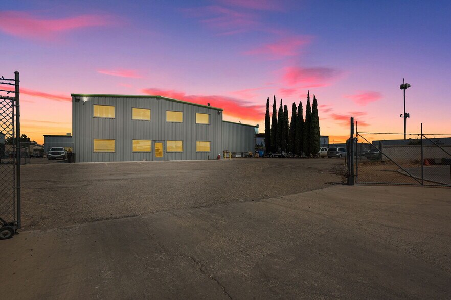 More Photos Of 3500 Confederate Rd, El Paso Warehouse For Sale
