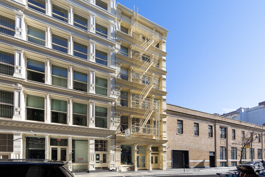 More Photos Of 130 Greene St, New York Apartments For Lease