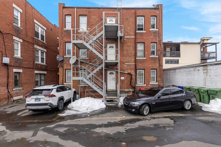 More Photos Of 1963-1965 Park St, Hartford Apartments For Sale