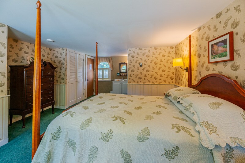 More Photos Of 132 Landgrove Rd, Landgrove Hotel For Sale