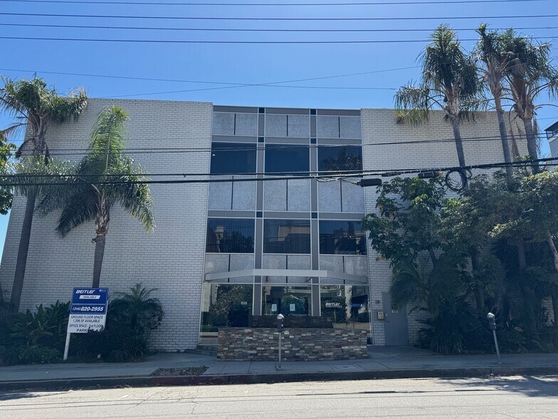More Photos Of 825 S Barrington Ave, Los Angeles Office For Sale