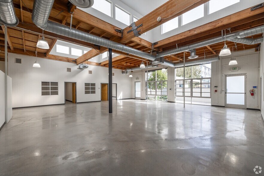More Photos Of 4061-4065 Glencoe Ave, Marina Del Rey Office For Lease