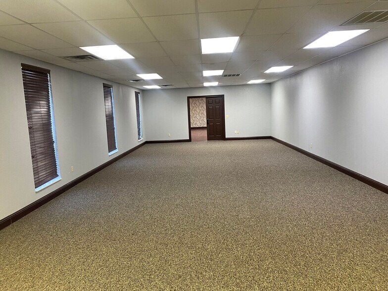 More Photos Of 1885 Piedmont Rd N, Piedmont General Retail For Sale