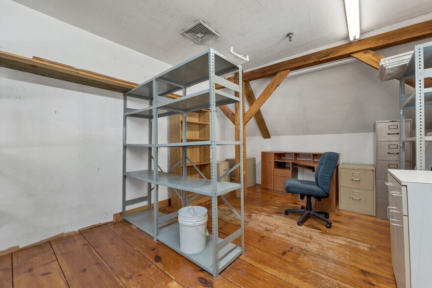 More Photos Of 312 Daniel Webster Hwy, Meredith Hotel For Lease