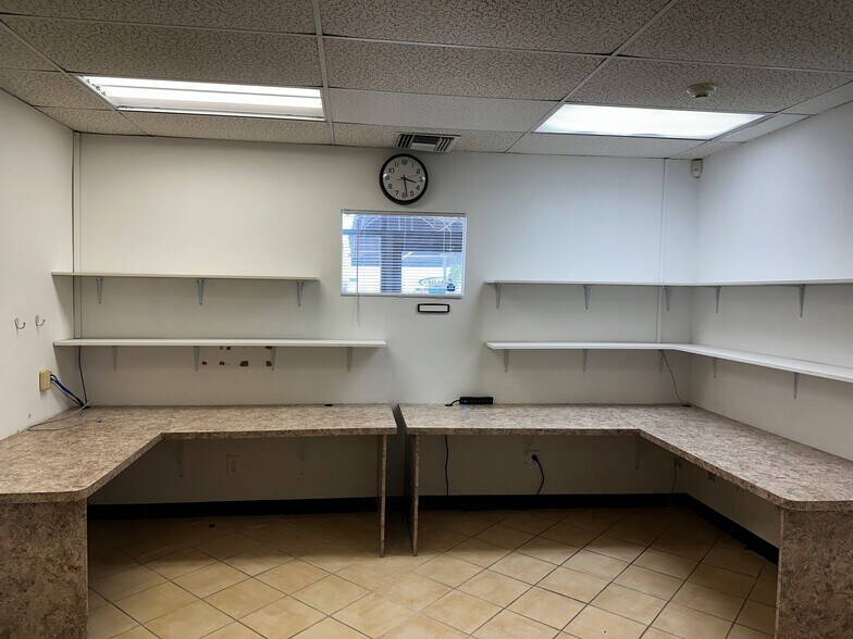 More Photos Of 3901 66th St N, Saint Petersburg Medical For Lease