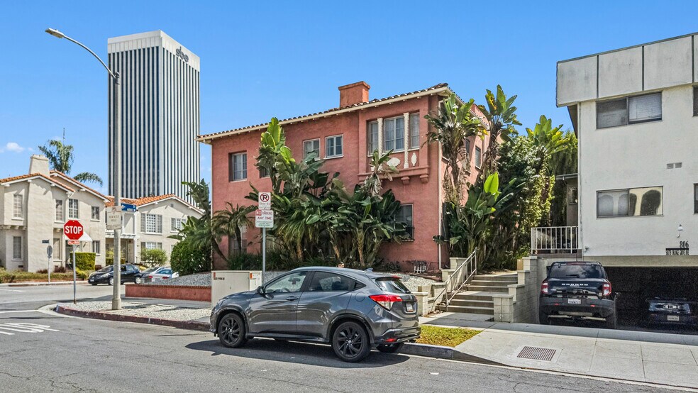 More Photos Of 6022 W 8th St, Los Angeles Apartments For Sale