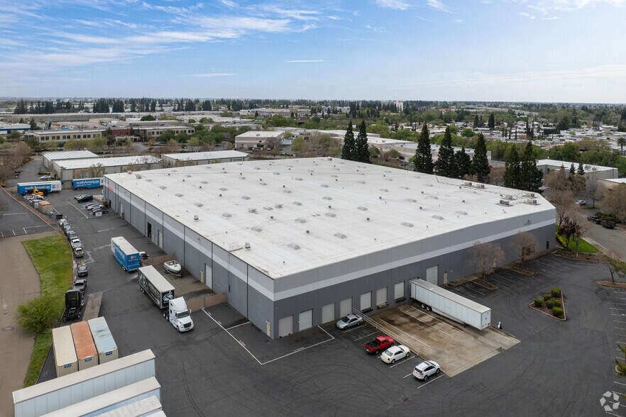 More Photos Of 11255 Pyrites Way, Gold River Warehouse For Lease