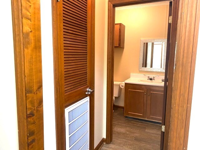 More Photos Of 503 S Railroad Ave, Twin City Medical For Lease