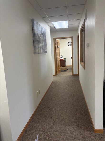 More Photos Of 2149 Velp Ave, Green Bay Office For Lease