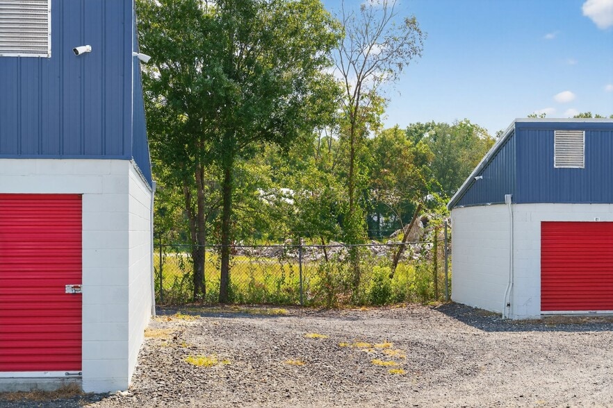 More Photos Of 13396 76th St, Live Oak Self Storage For Sale
