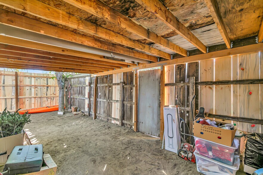 More Photos Of 441 N Grape St, Medford Apartments For Sale