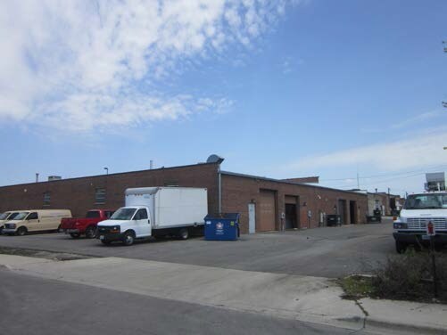 More Photos Of 1523-1529 Burgundy Dr, Streamwood Industrial For Lease