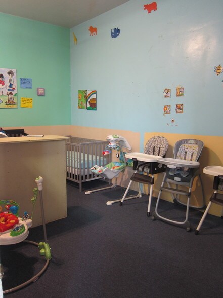 More Photos Of 7409 S Broadway, Los Angeles Medical For Sale