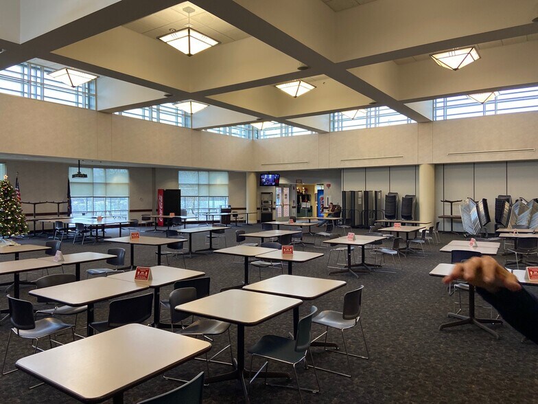 More Photos Of 220 Lasley Ave, Wilkes-Barre Office For Sale