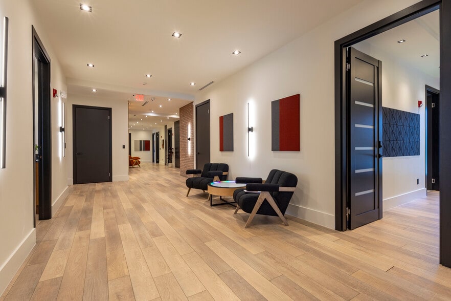 More Photos Of 7335 Lake Ellenor Dr, Orlando Office For Sale