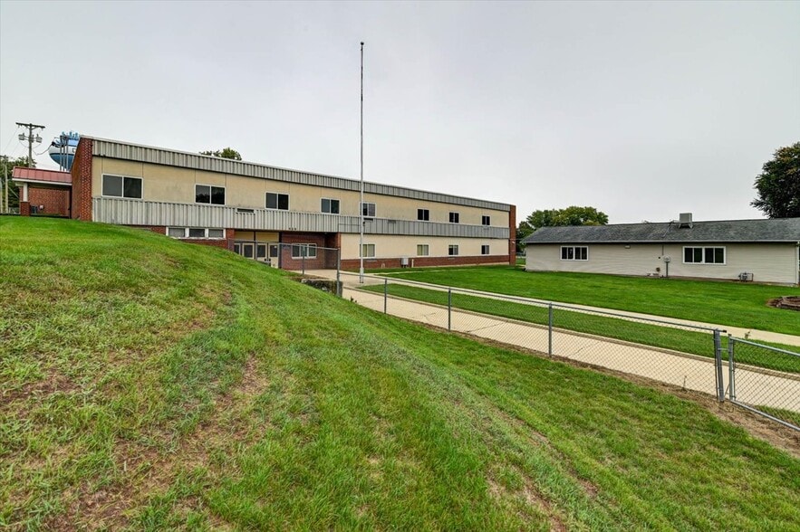 More Photos Of 520 E Holum St, Deforest Schools For Sale