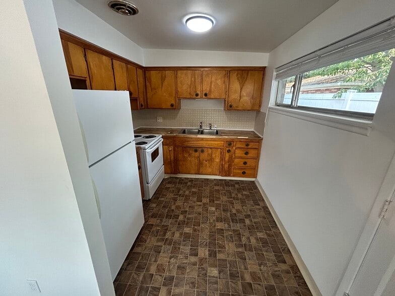 More Photos Of 2012 N Park Rd, Spokane Apartments For Sale