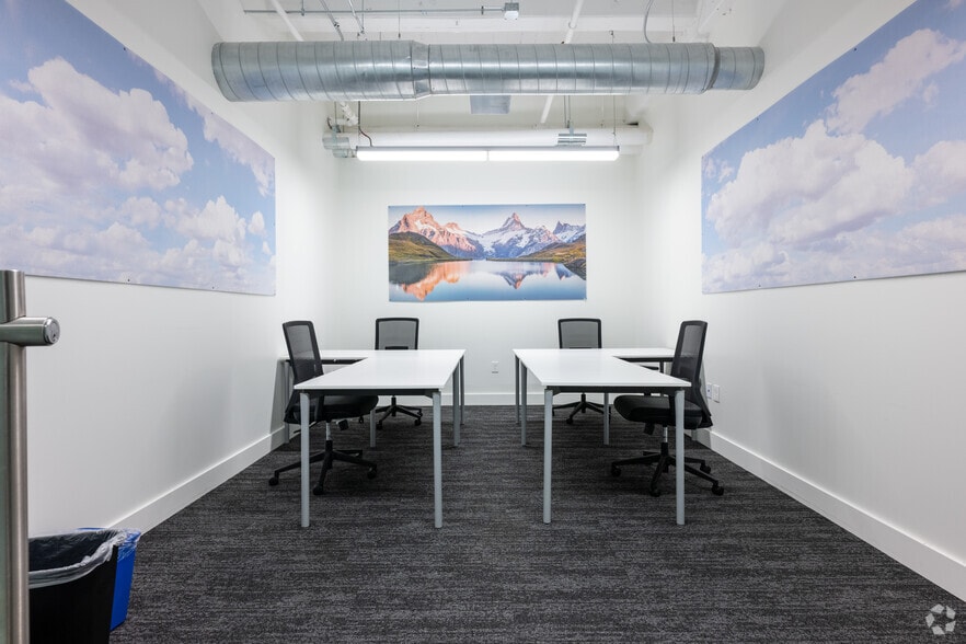 More Photos Of 111 W Lewis St, Greensboro Office For Lease