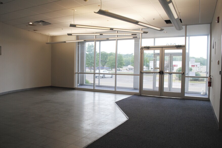 More Photos Of 839 Rt-13, Cortland Warehouse For Lease