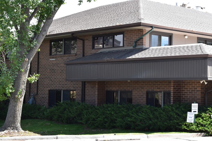 More Photos Of 7860 E Berry Pl, Englewood Office For Lease