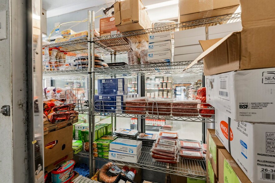 More Photos Of 4144 Pennsylvania 147 Hwy, Herndon Supermarket For Sale