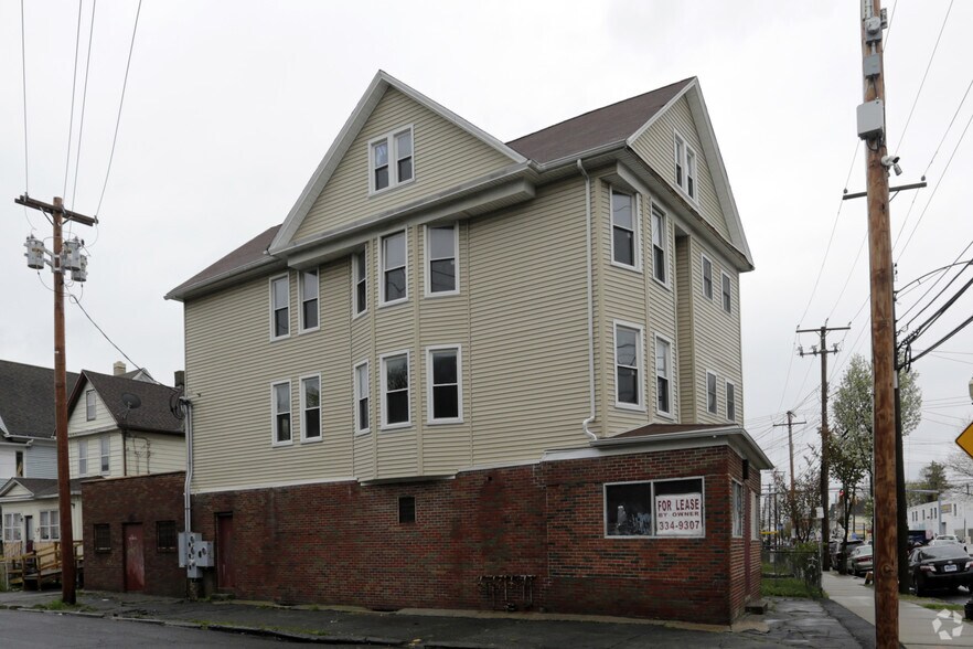 More Photos Of 724 Connecticut Ave, Bridgeport Storefront Retail Residential For Lease