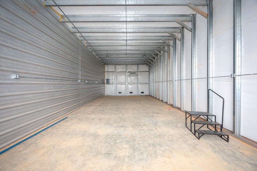 More Photos Of 458 Back Bay Blvd, Biloxi Self Storage For Sale