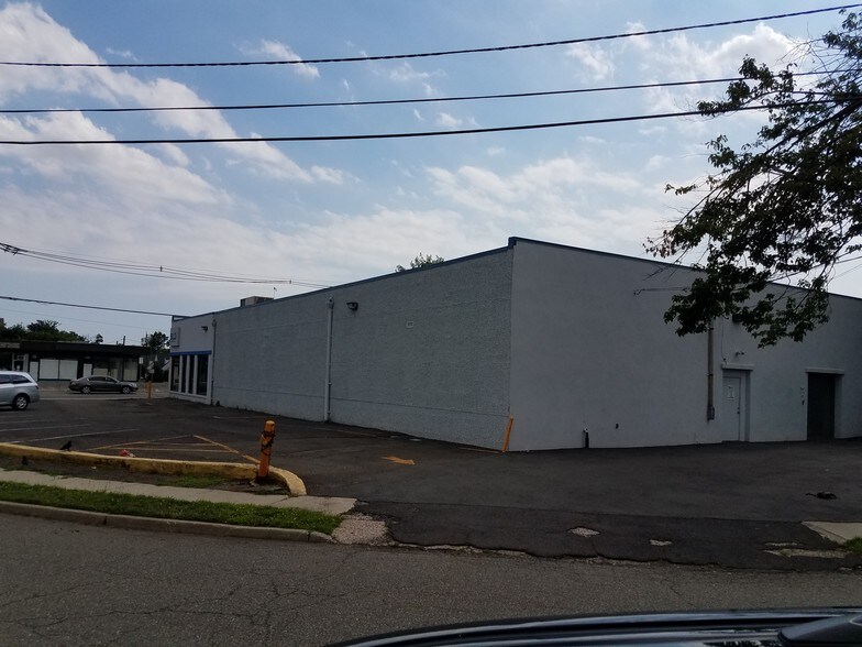 3605 Broadway, Fair Lawn, NJ 07410 Lofts/Showrooms For Lease