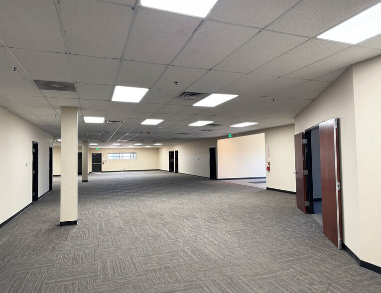 More Photos Of 717 E Industrial Blvd, Pueblo Distribution For Sale